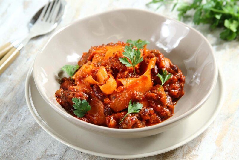 Makaron z marchewki z wołowiną